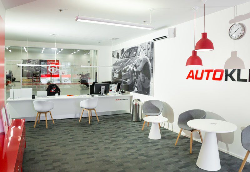 Autoklinikan luottokumppani julkisivu-uudistuksissa