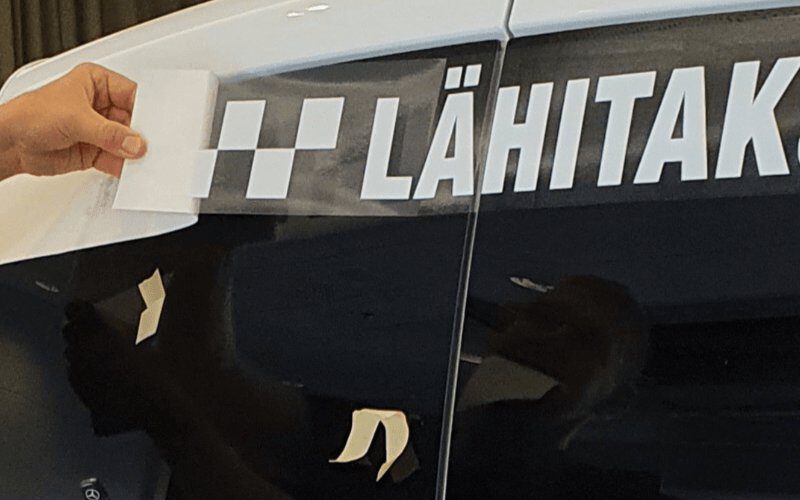 Novela teippasi yli 500 Lähitaksin autoa 4 päivässä